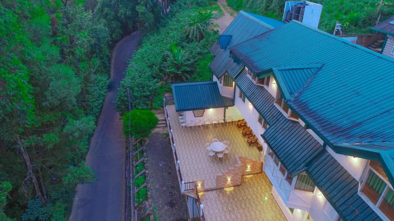 Hotel Blue Moon Residency Nuwara Eliya Exterior foto
